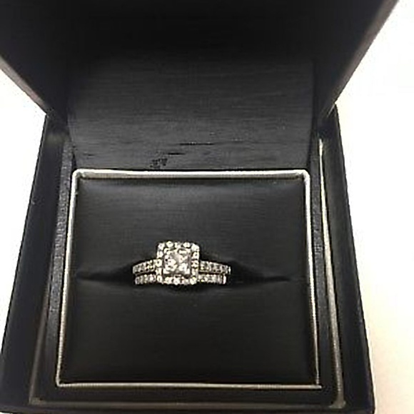 14k Diamond Engagement Set EGL Cert Center - Picture 5 of 5